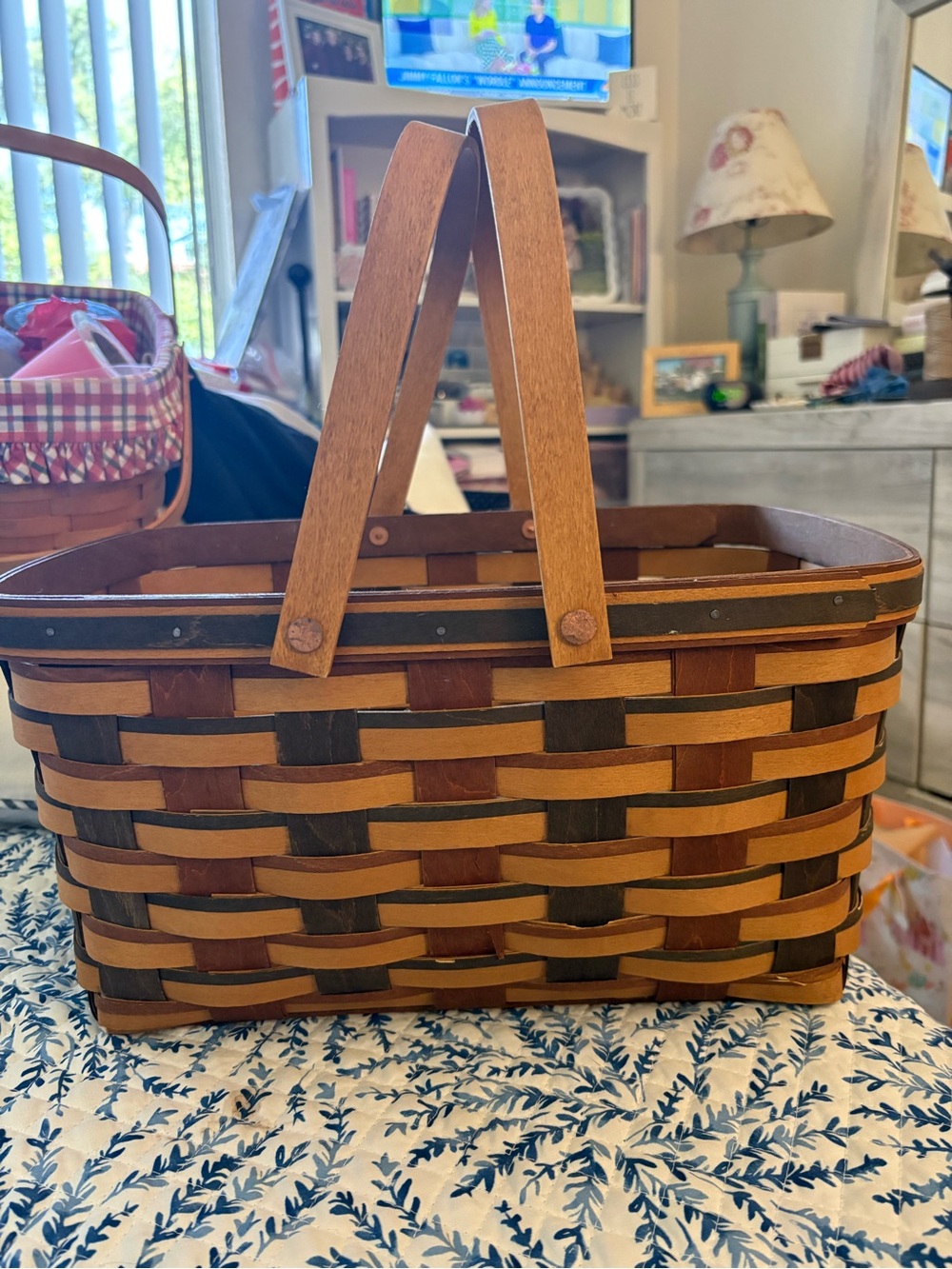 Longaberger medium market basket - Picture 2 of 7
